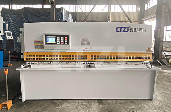 QC12Y-6X2500液壓擺式剪板機(2)